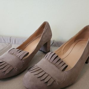 Suede Heels CL by Laundry